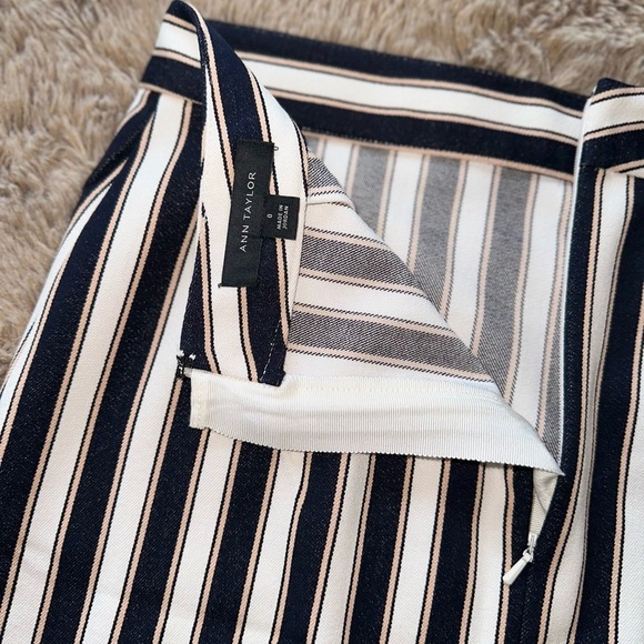Ann Taylor Pinstripe Flounce Skirt 0 - Picture 10 of 15